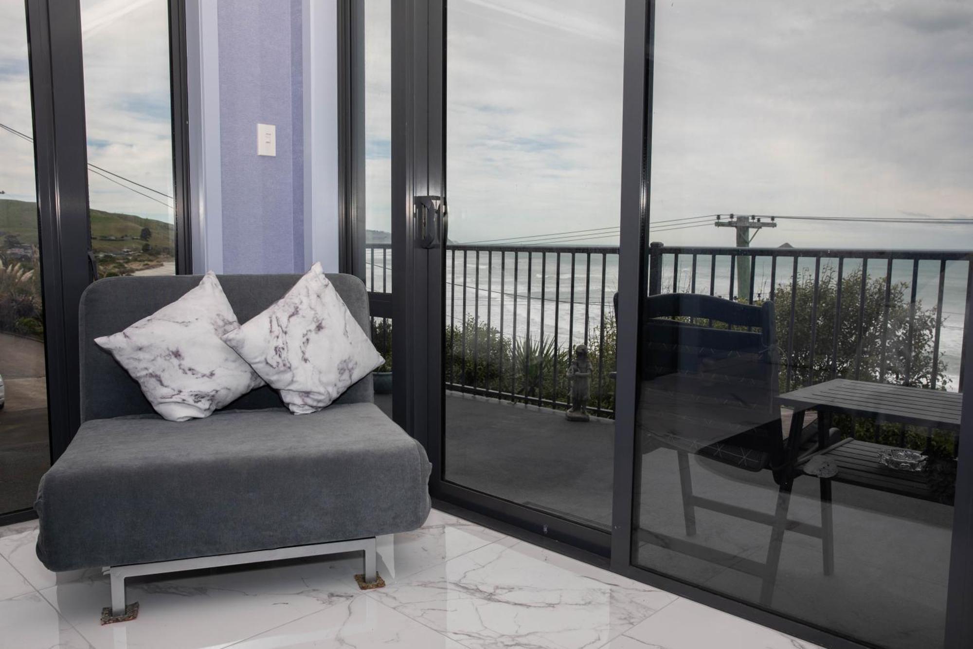 Petra Seaside Apartment Dunedin Exterior photo